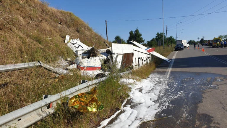 Εικόνες σοκ από την «βαριά προσγείωση» μονοκινητήριου αεροπλάνου στα Γρεβενά! (βίντεο)